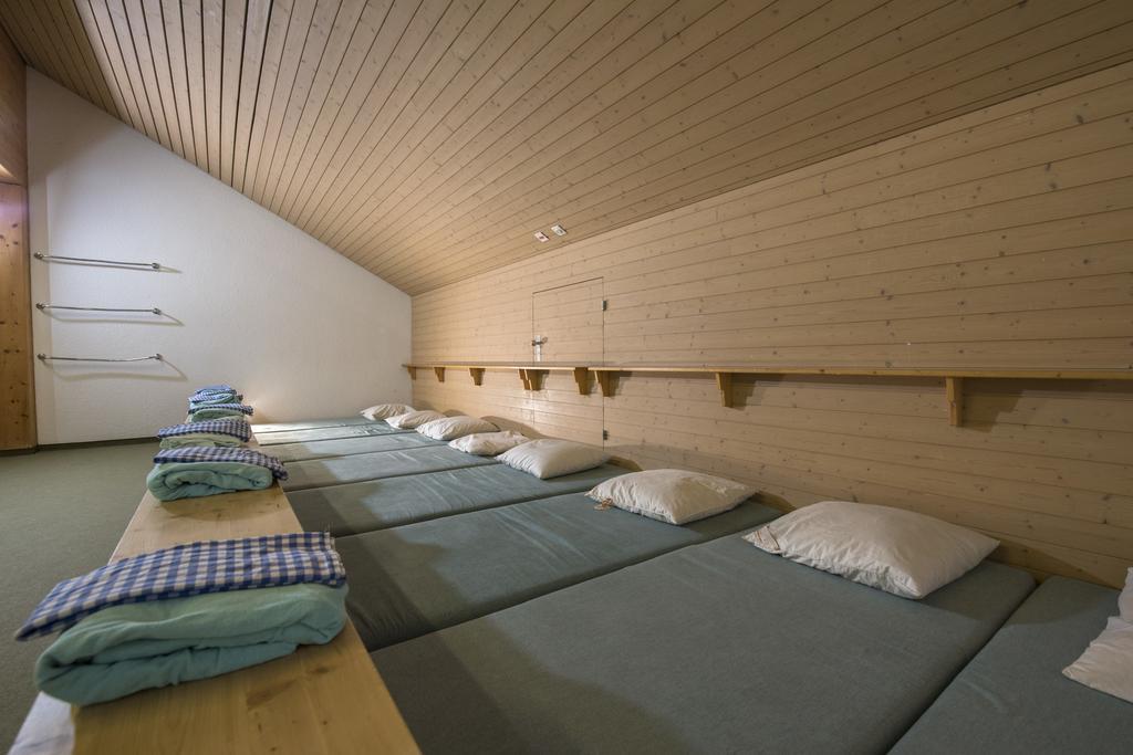 Juhui Lenzerheide Hostel Exterior photo